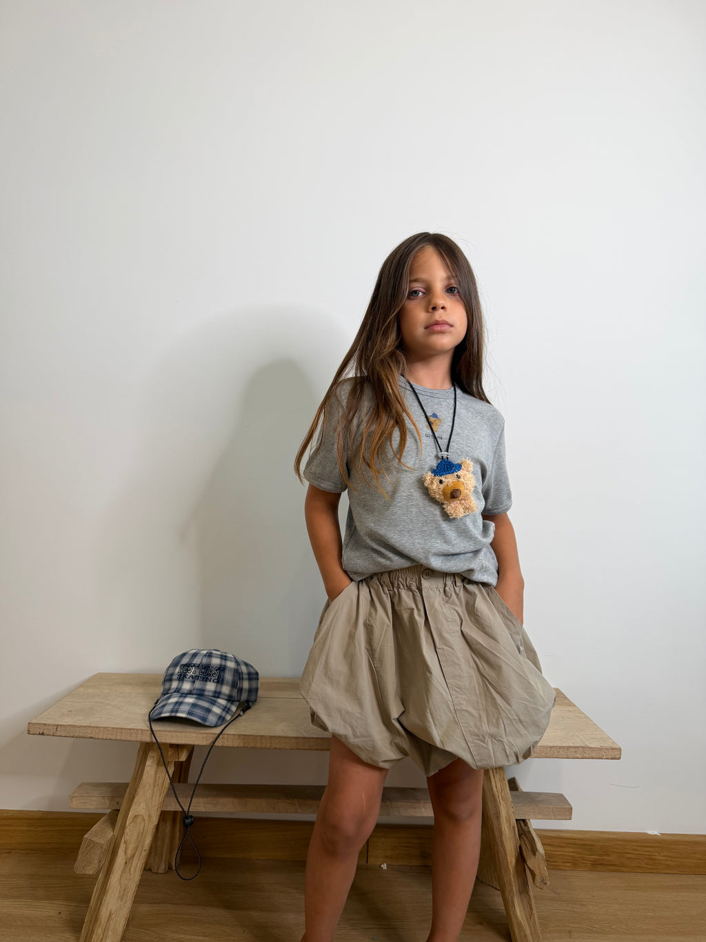 T-shirt cute grey