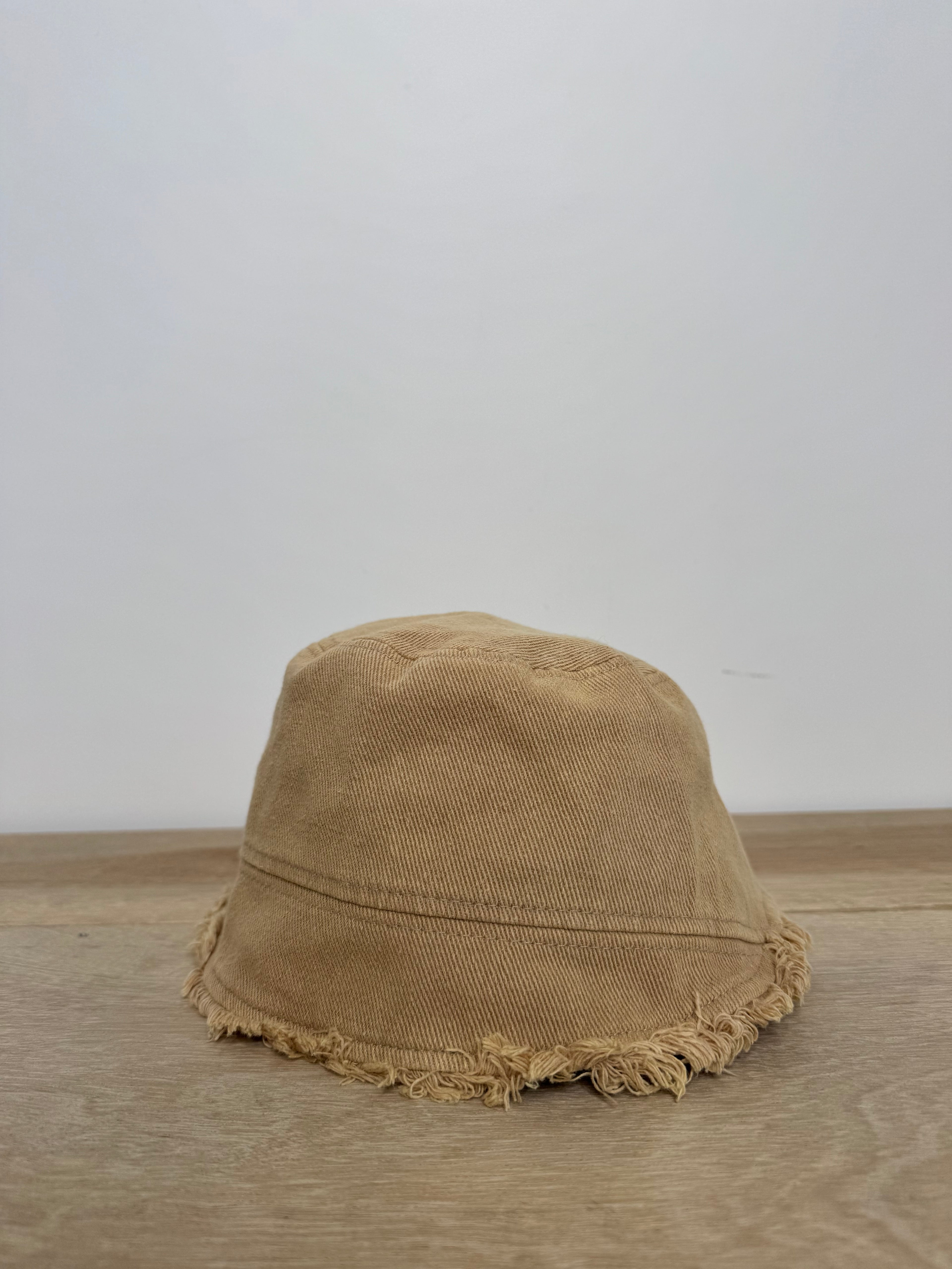 Cappello pescatore beige