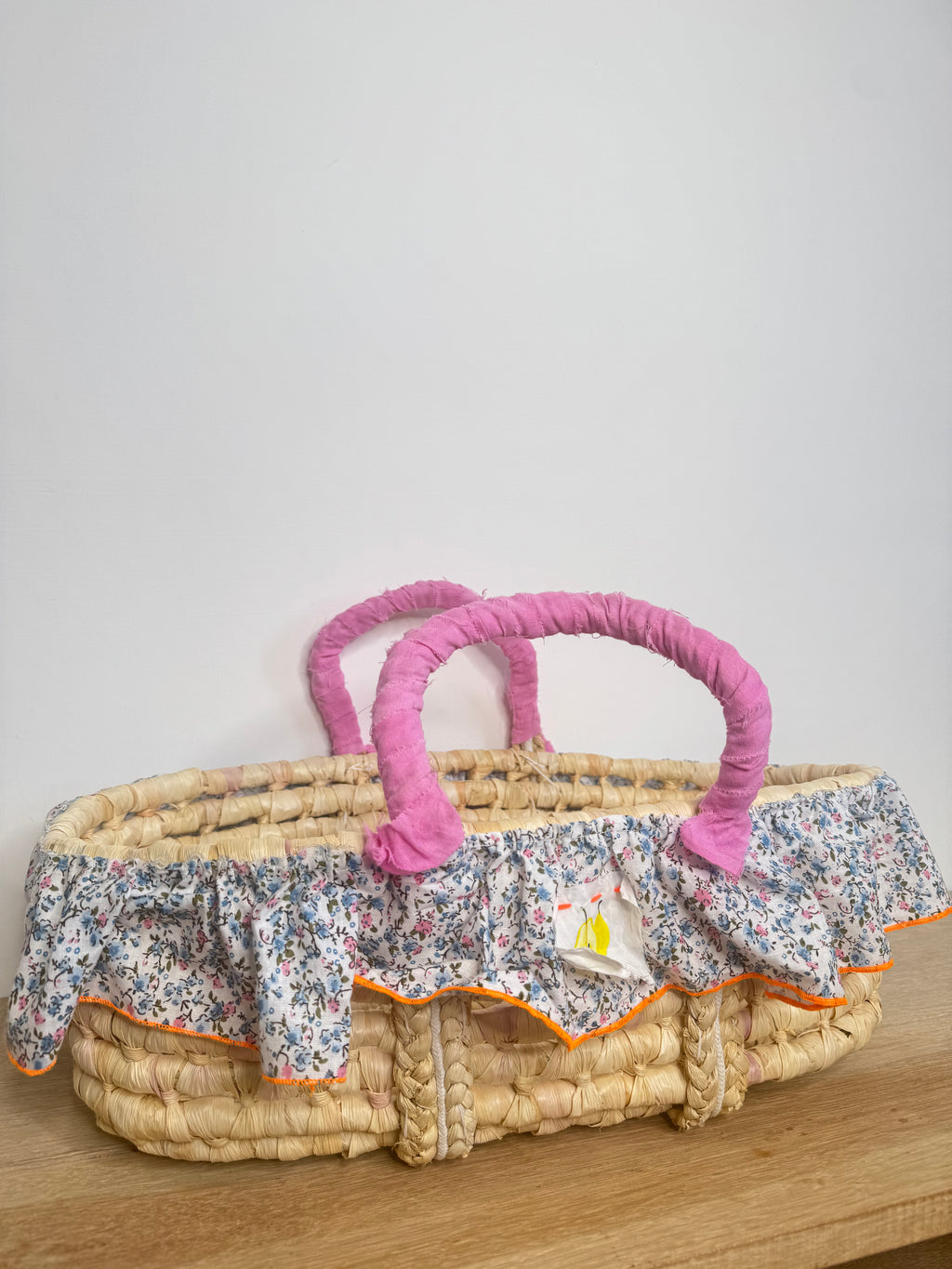 Cesta Paglia Floral Ruffle Pink