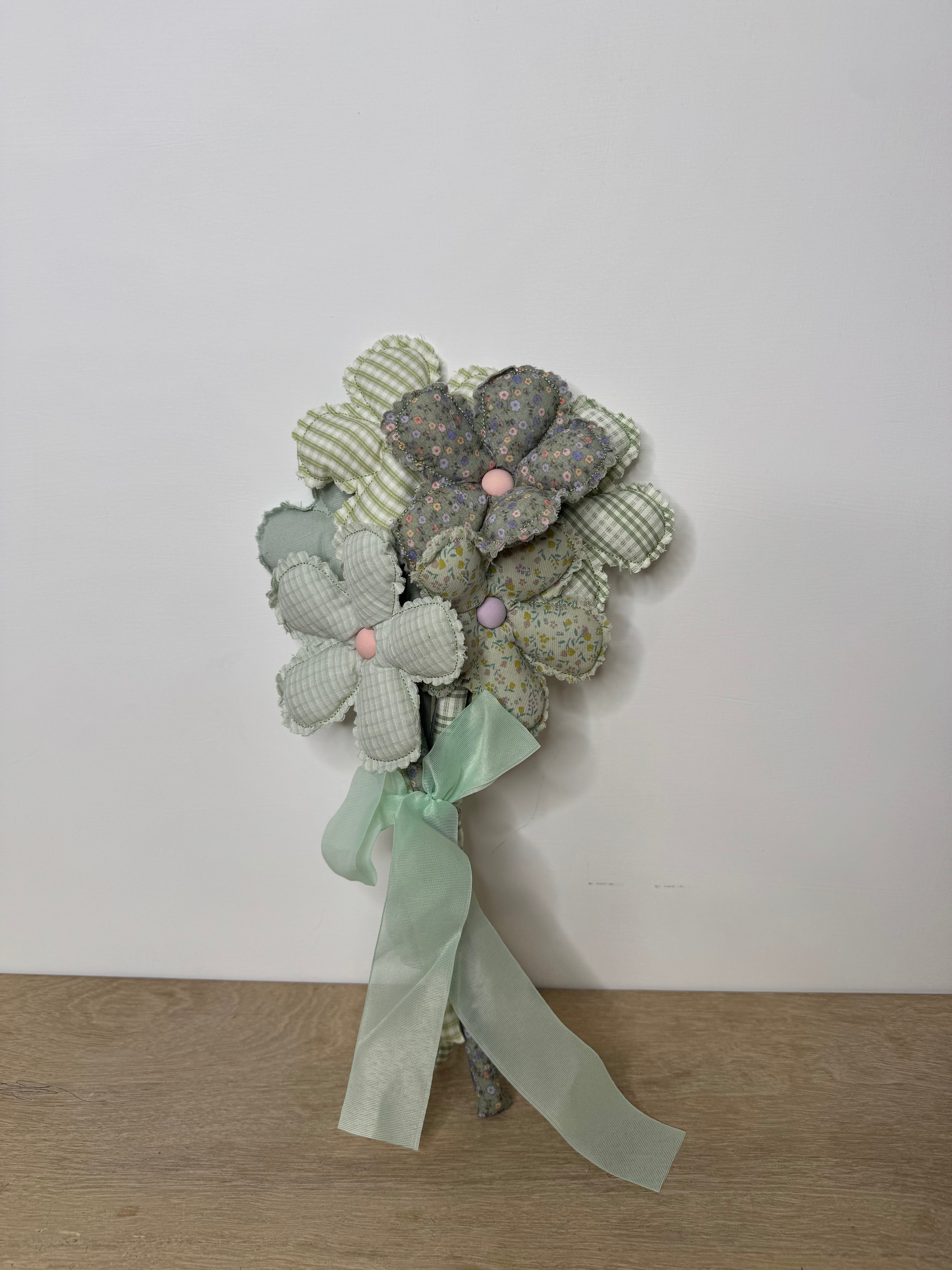Bouquet Fiori Di Stoffa Verde
